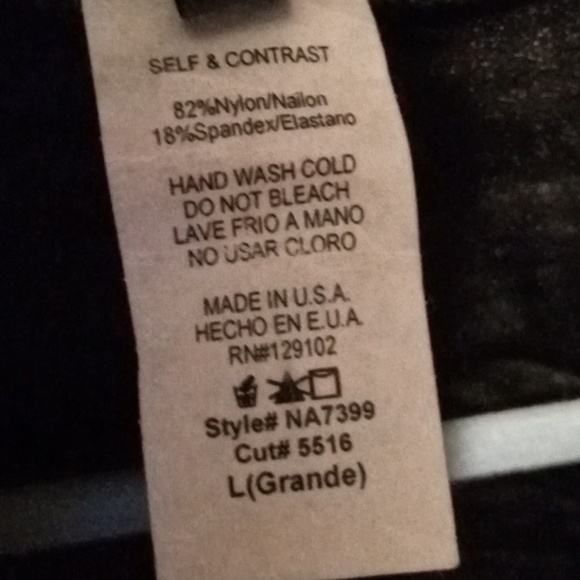 Matching activewear set size large. - Picture 6 of 9